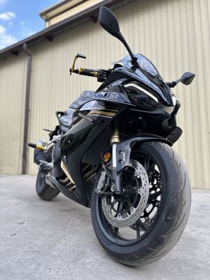 Mototsikl QJMOTOR 800RR мотоцикл новый