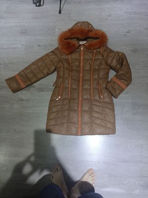 Продам женскую куртку