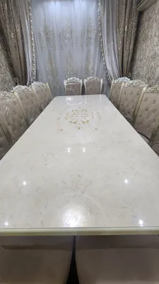 Стол ва стул 12та СОТАМАН! ПРОДАЮ стол и стулья!