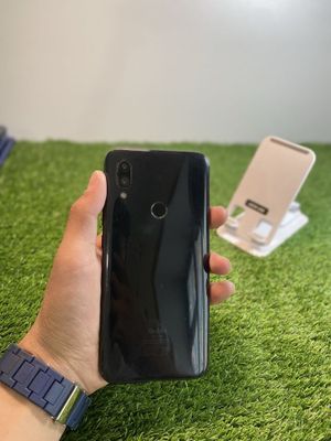 Redmi 7 sotiladi