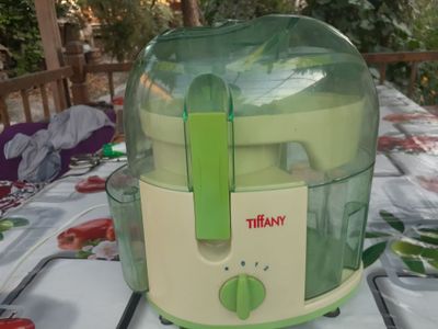 Продаётся соковыжималка