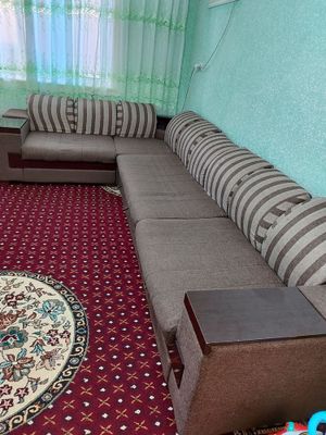 Divan ugolok sufati yaxshi.