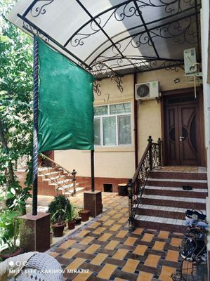 Nazarbek Xarakat Masjid koʻchada 3 yarim soʻtux 6 ta xona 2 ta padval