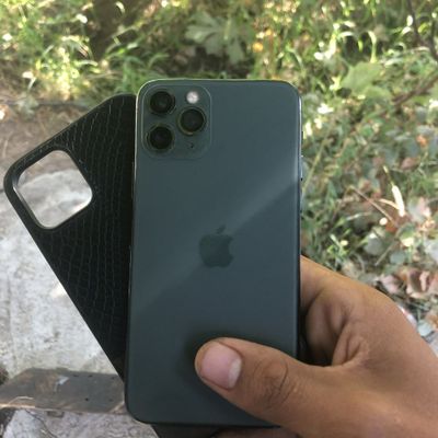 Iphone 11pro ekran alishgan radnoy ekran quyilgan