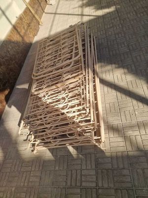 Продам решётки металлические около 35 метров и трубы