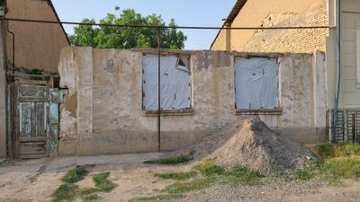 Nazarbek Pochta Mahallada 3.75 yer sotiladi