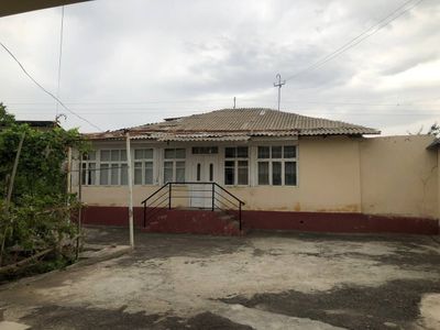 Uy sotladi bardankulda