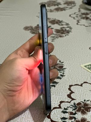 Assalomualekum Telefon sotiladi