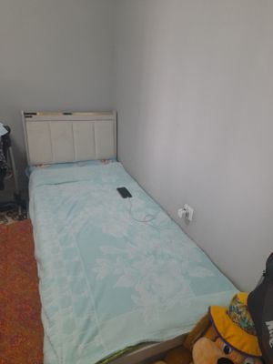 Kravat 1kishilik.tagi ochiladi.xolati yangidey