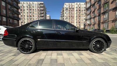 R19 Mercedes W205