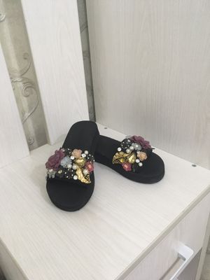 Ayol qizlar oyoq kiymi