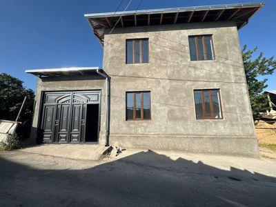 Srochna sotiladi xovli 2 Sutik 2 etaj 5 xona