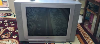 LG televizor sotiladi