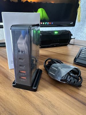 Док станция, Зарядное устройсто Gan Pro Desktop Fast Charger