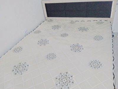 Кароват сотилади