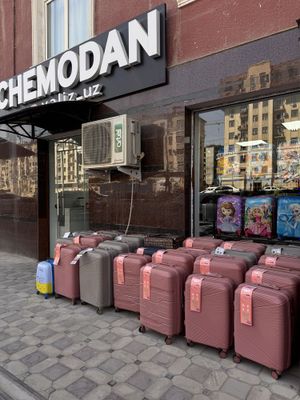 Chemodanlar yangi / chamadon / чемодан