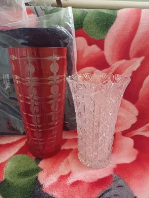 Хрустальные вазы дя цветов в хорошем состоянии