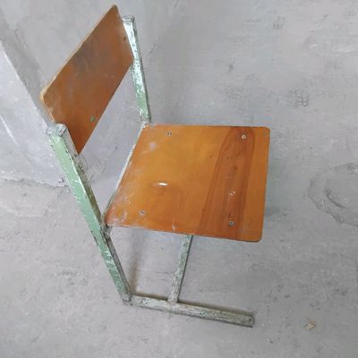 стулья школьные