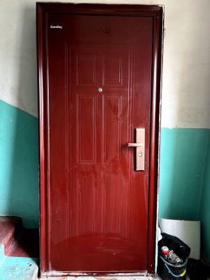 продается дверь для квартиры