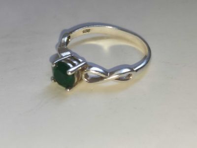 Колечко серебряное с камнем ДЕМАНТОИД, разм.18