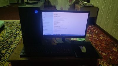 Ofis va o'yin uchun kompyuter