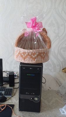 Mushuk uyi sifatli ipdan to'qilgan