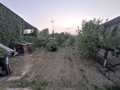 Ер сотилади. Зангиота