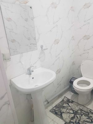 yangi 3-xonali kvartira ijarag beriladi.