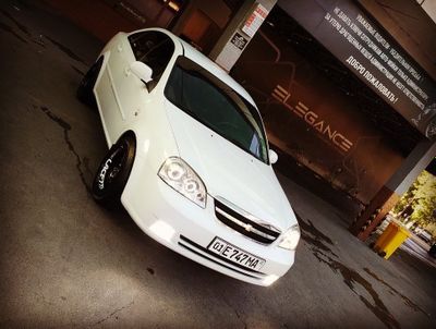 Lacetti 1.8 2 pazitsia 2012yil