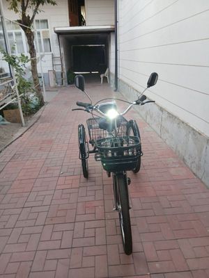 Велосипед трёх колёсный