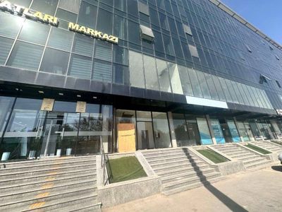 Нежилое помещение 92-м2 продаётся. Вдоль дороги ориентир Аэропорт мост