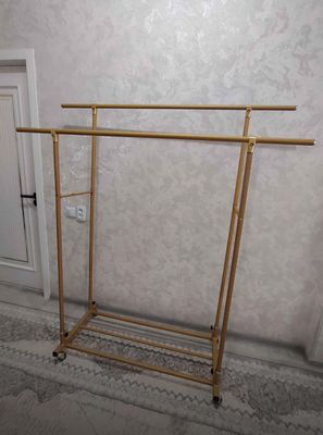 Вешалка гардеробная напольная
