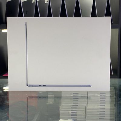 MacBook Air M4 / 16 / 256 / Yengi / 13.6 dyum