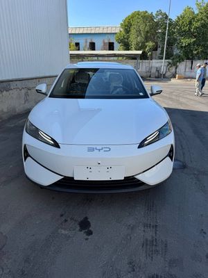 BYD E7 2025 йил седан