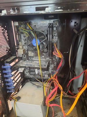 Kompyuter ddr 3 klavitura mishka monitor
