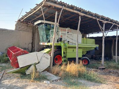 Cлаас ДОМИНAТОР-130 Комбайн