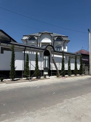 Uch qaxramon postidan 1.5km kirganda parvoz mahalla