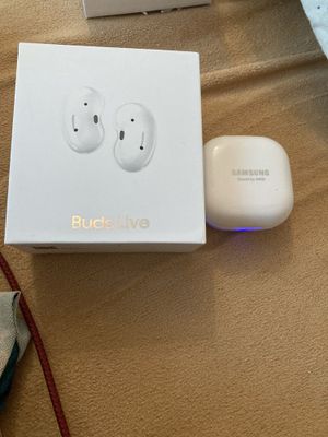 Продаются безпроводные наушники новые samsung galaxy buds live