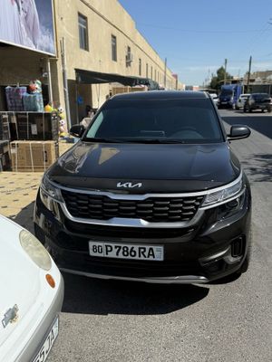 Kia Seltos 1 pozitsiya 2022 yil