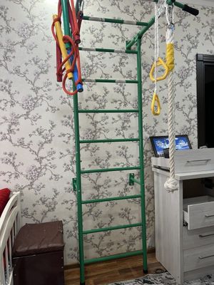 шведская стенка турник