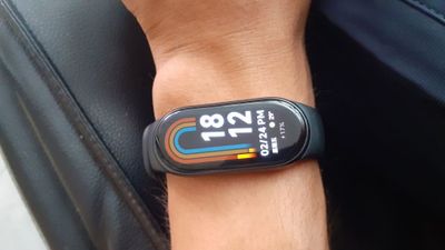 Mi band 8 в хорошем состоянии