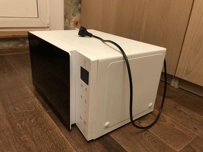 LG микроволновка сотилади