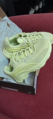 Puma. Кроссовки женские.