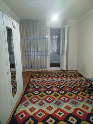 Чилонзор 2 хона аренда 350 $ срочно шошилинг !!!