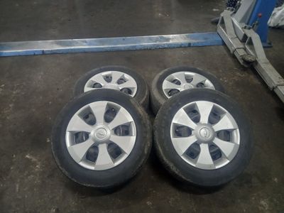 Kumho shinalari 185/65 R14