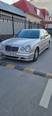 Mercedes Benz w210