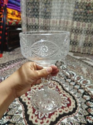 bundan 2 ta xrustal