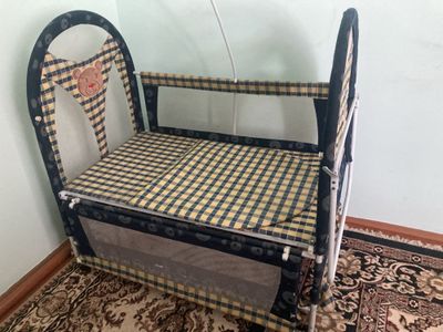 Детский кровать