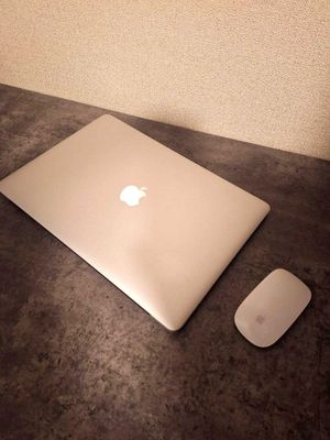 MacBook Pro "Core i7" 15" + Apple Magic Mouse 2