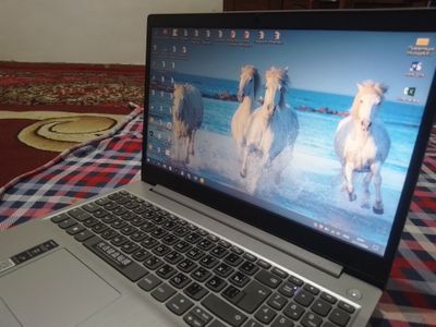 Lenovo Intel Core i3